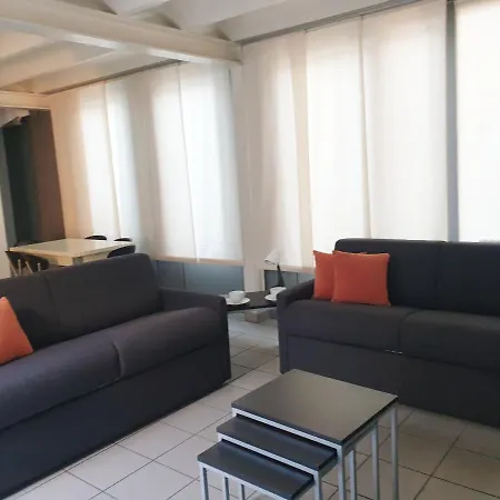 Tra E Montagna Casa Ideale * Лекко