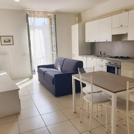 Апартаменты Tra E Montagna Casa Ideale Лекко